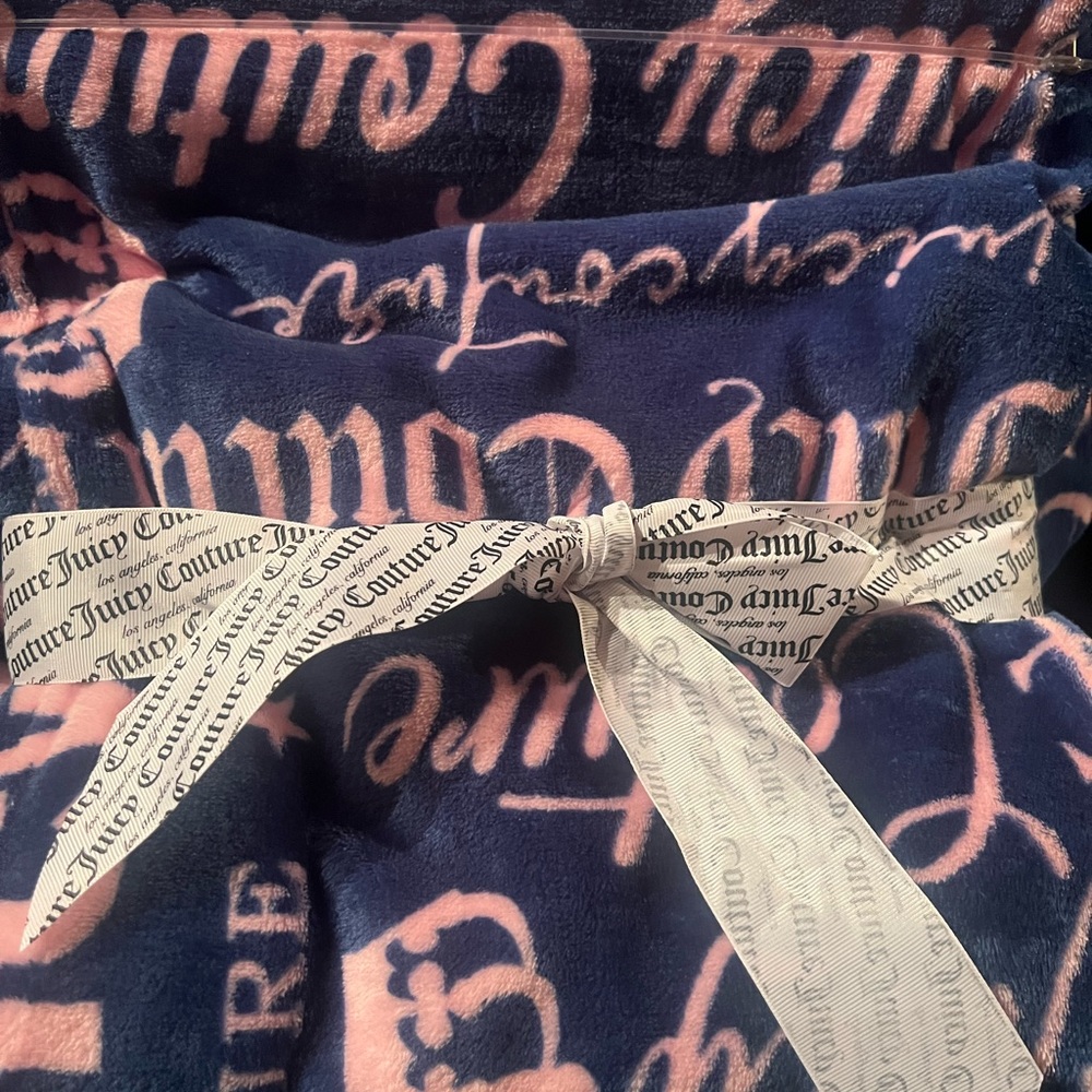 Juicy Couture Navy & Light Pink Plush Throw
